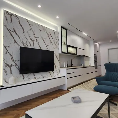 Bluesand Apartment Golem (Tirana)