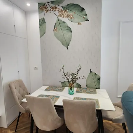 Bluesand Apartment *